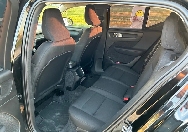 Volvo XC 40 cena 115000 przebieg: 231222, rok produkcji 2019 z Radom małe 121
